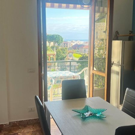 Apartment Aurora & Nicole Ideal Per Biker Con Terazza Vista Mare Parcheggio E Wi-Fi Gratuiti بيترا ليغوري المظهر الخارجي الصورة