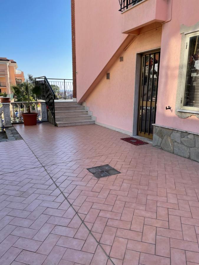 Apartment Aurora & Nicole Ideal Per Biker Con Terazza Vista Mare Parcheggio E Wi-Fi Gratuiti بيترا ليغوري المظهر الخارجي الصورة