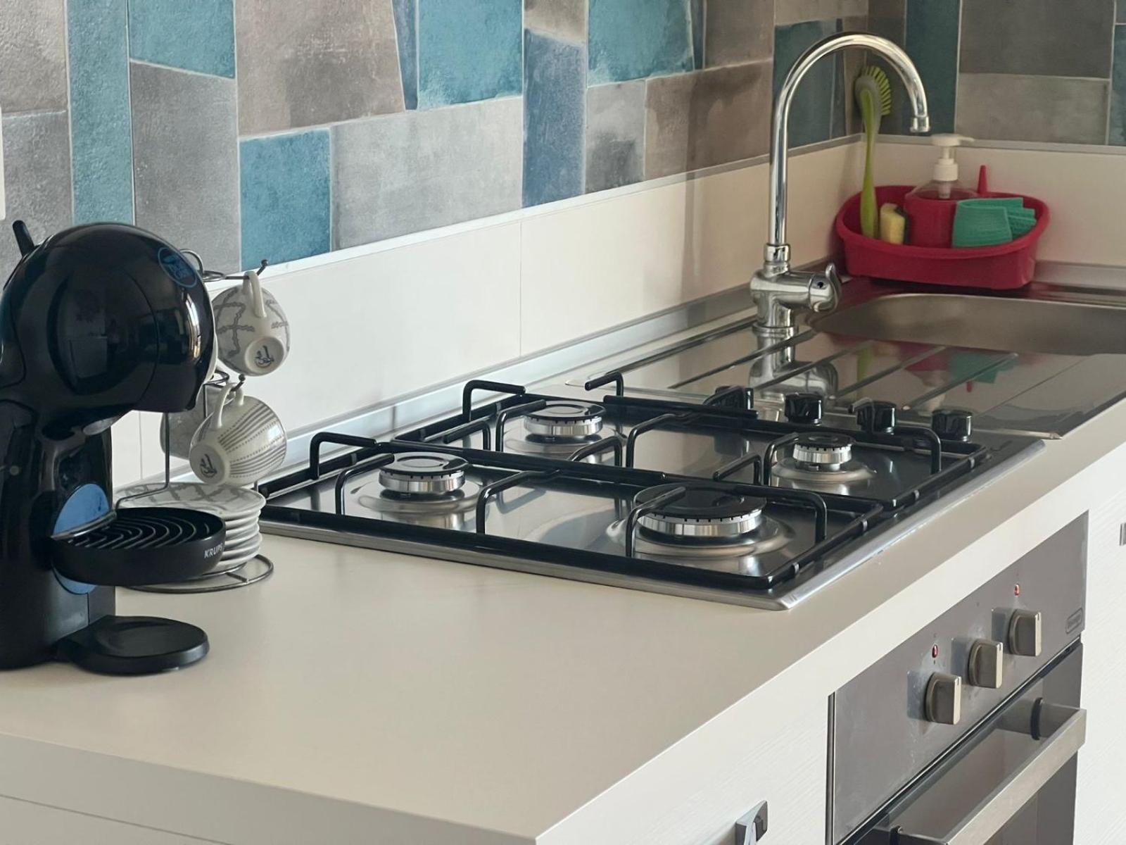 Apartment Aurora & Nicole Ideal Per Biker Con Terazza Vista Mare Parcheggio E Wi-Fi Gratuiti بيترا ليغوري المظهر الخارجي الصورة