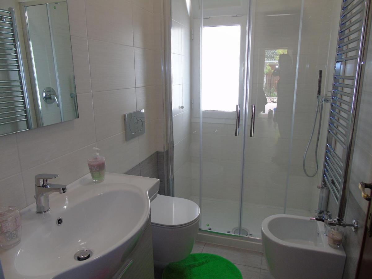 Apartment Aurora & Nicole Ideal Per Biker Con Terazza Vista Mare Parcheggio E Wi-Fi Gratuiti بيترا ليغوري المظهر الخارجي الصورة
